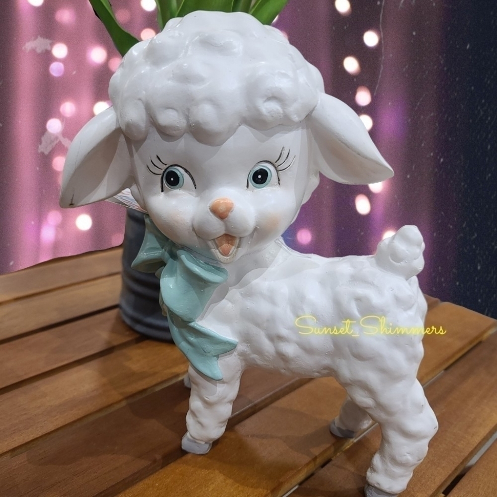 Retro Vintage Style Lamb Figurine Baby Shower / Nursery Decor New